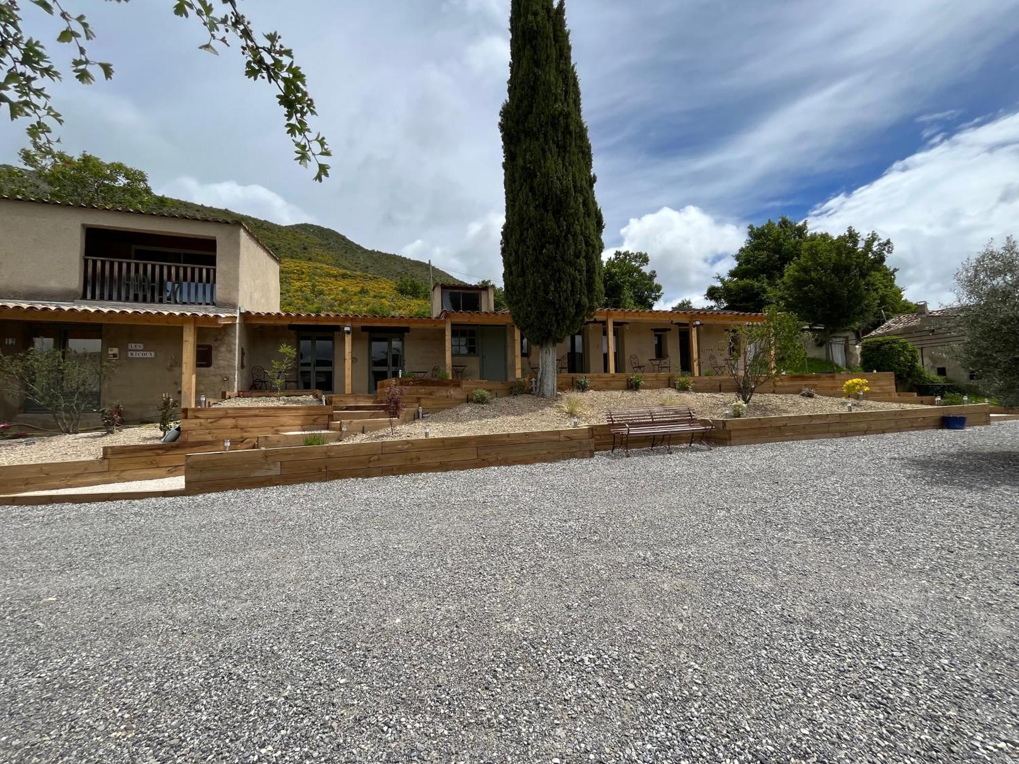 Les Ricoux Apartment Montfroc Bagian luar foto