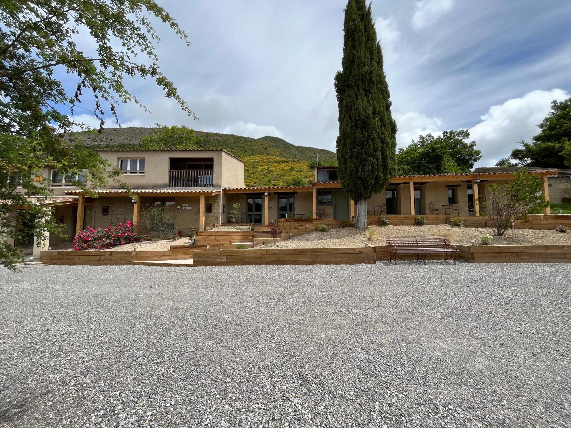 Les Ricoux Apartment Montfroc Bagian luar foto