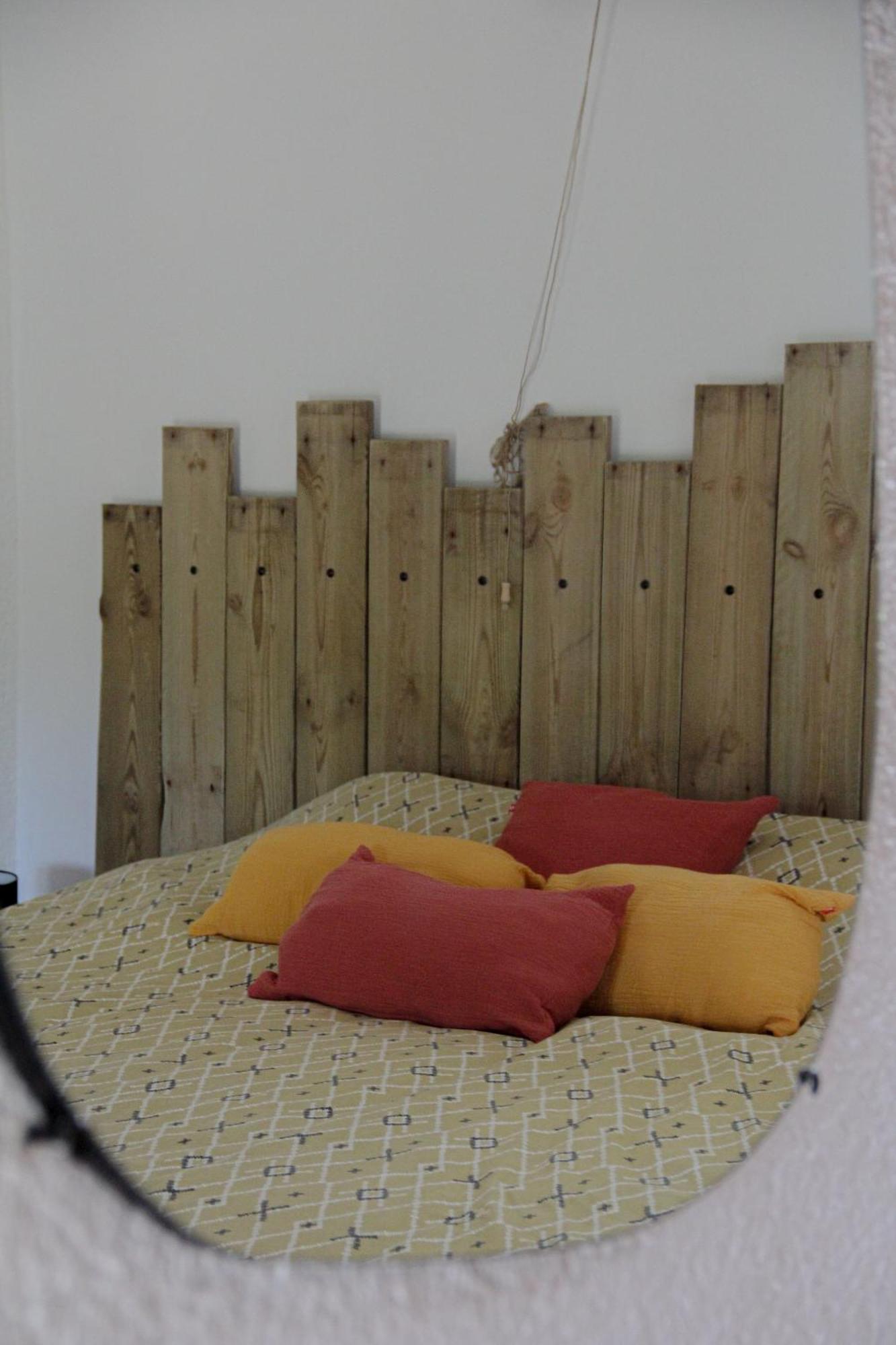 Les Ricoux Apartment Montfroc Bagian luar foto