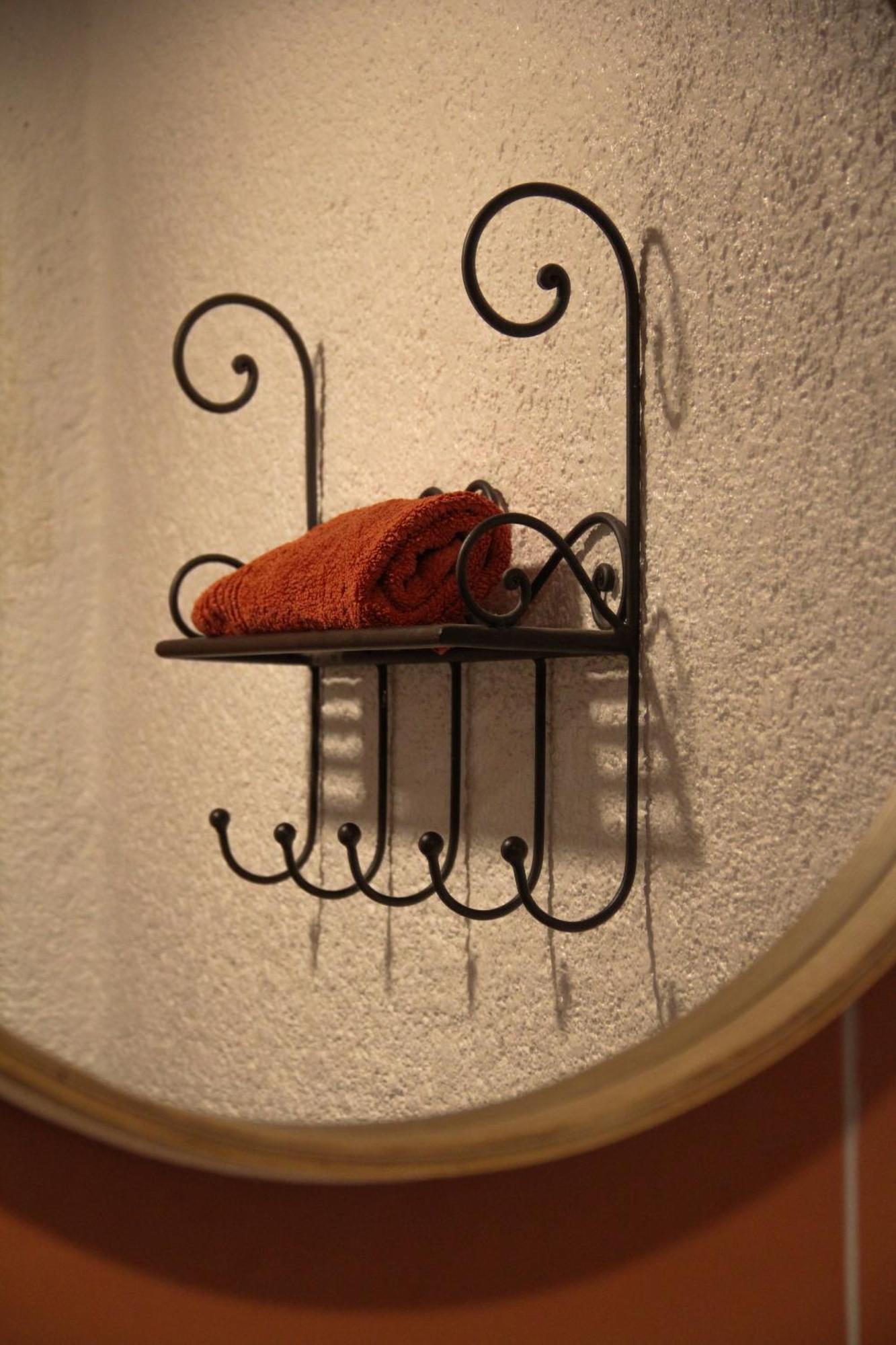 Les Ricoux Apartment Montfroc Bagian luar foto