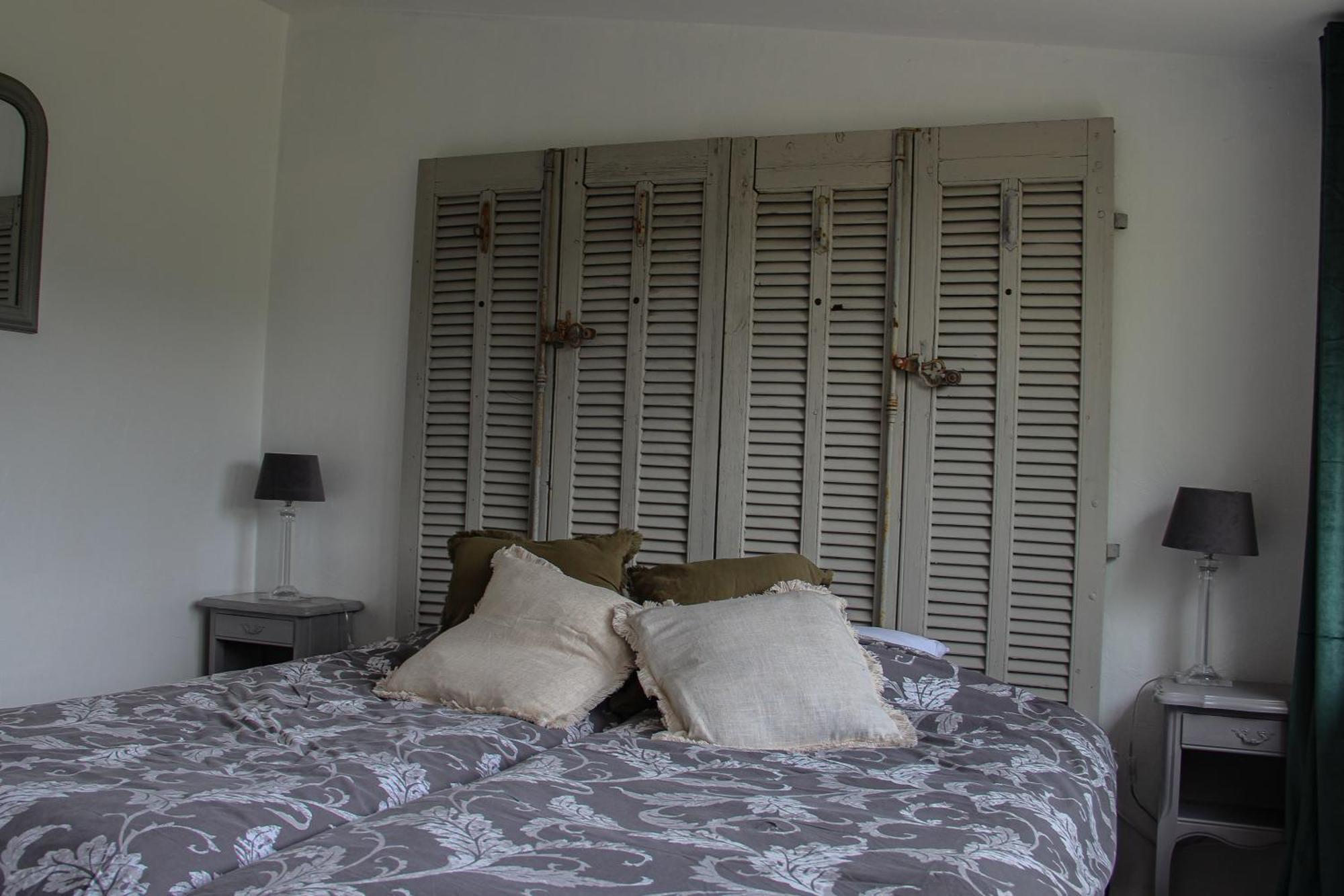 Les Ricoux Apartment Montfroc Bagian luar foto